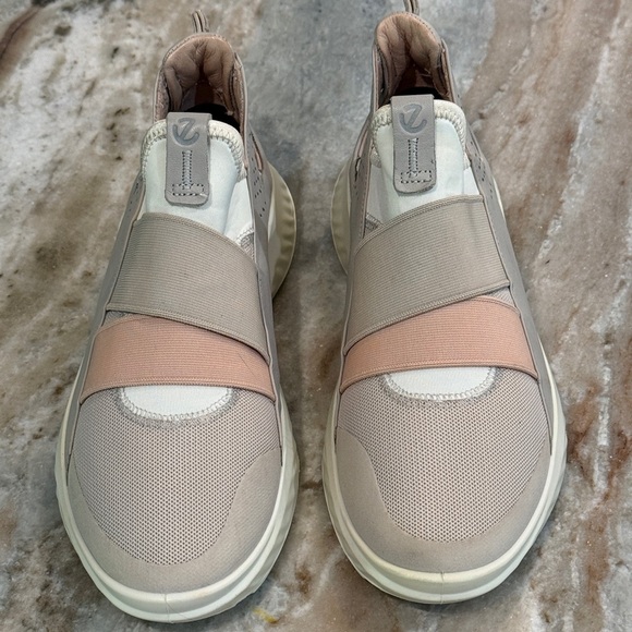 Women’s ECCO ST.1 Lite slip on sneaker- Size 37 - Picture 3 of 9